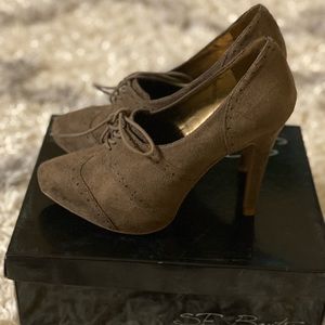 ***SE Boutique: Sam Edelman Design Group***